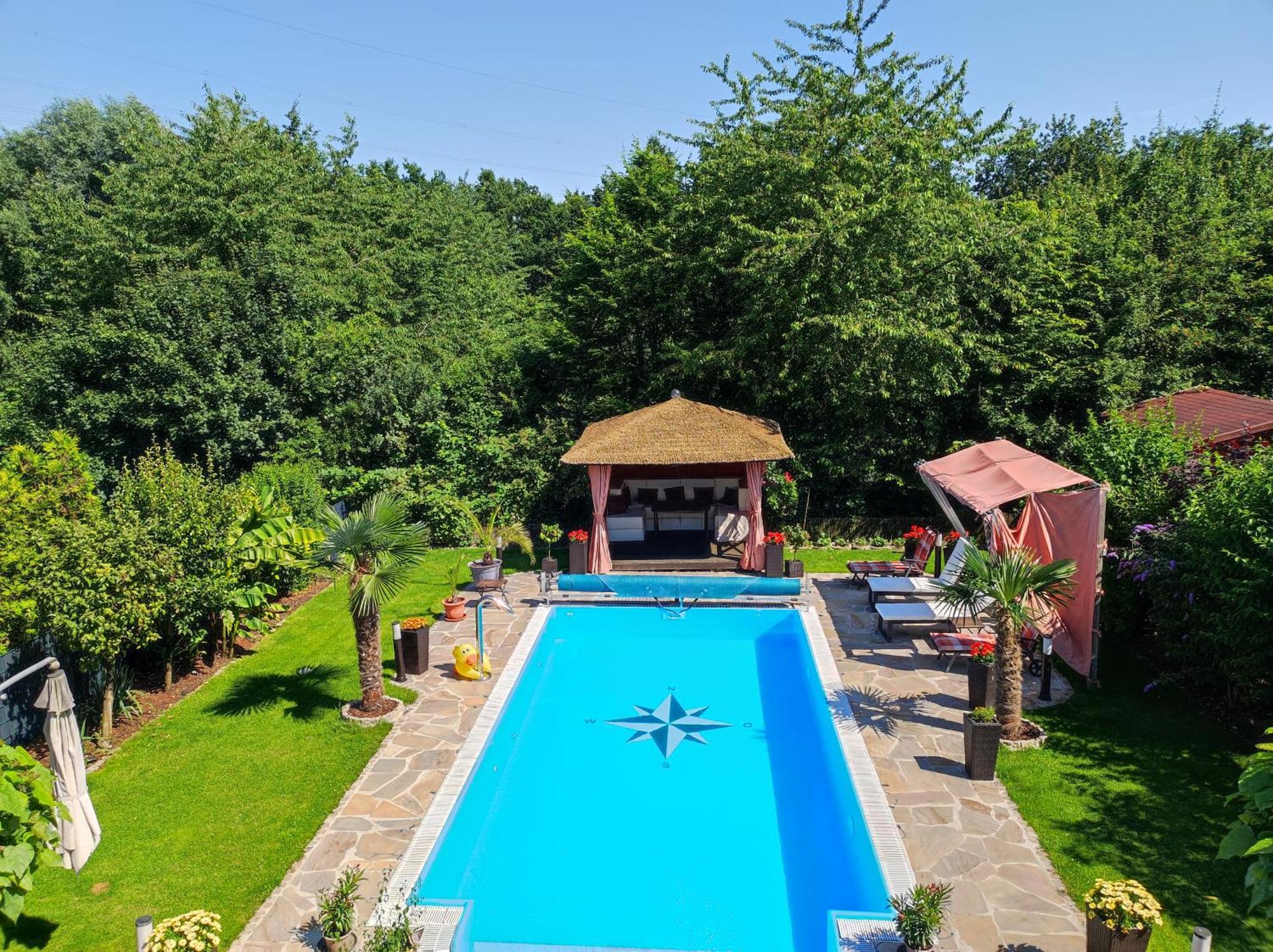 Ferienwohnung "Sanssouci", Muelheim Selbeck Mülheim an der Ruhr Buitenkant foto